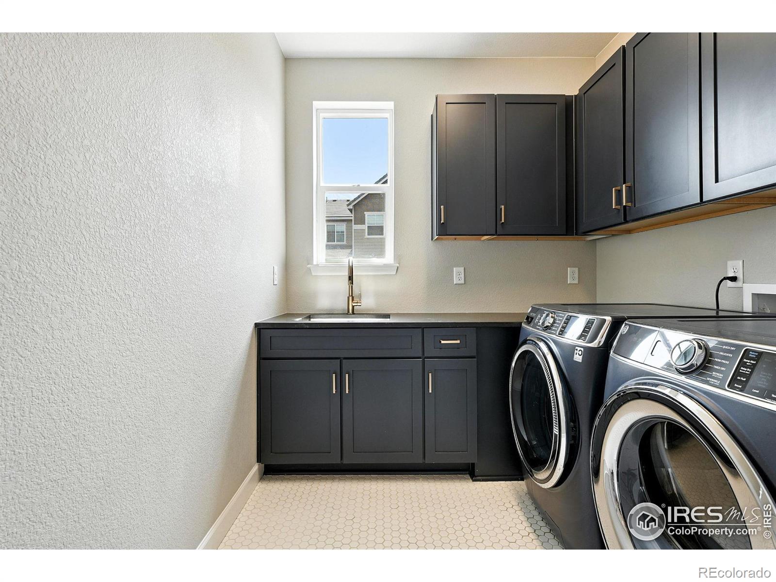 MLS Image #31 for 16320  graham peak way,broomfield, Colorado