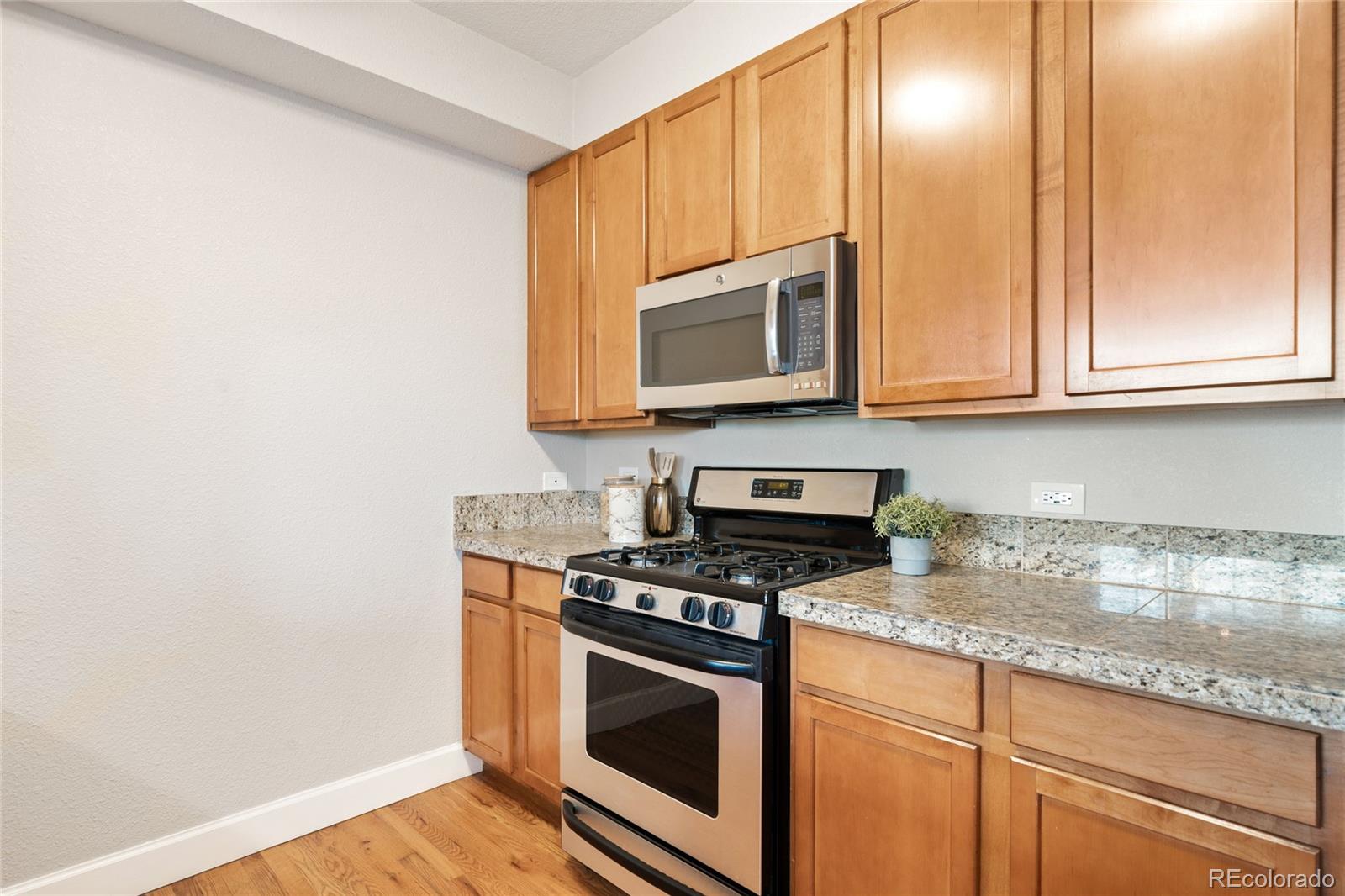 MLS Image #14 for 1699 n downing street 306,denver, Colorado