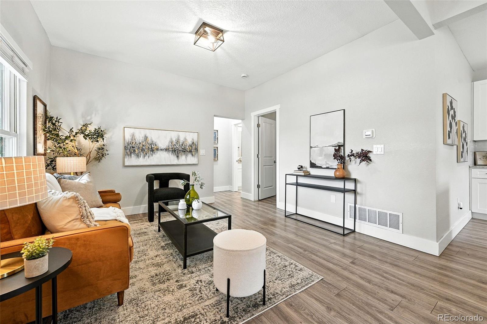 MLS Image #4 for 3101 s clarkson street,englewood, Colorado