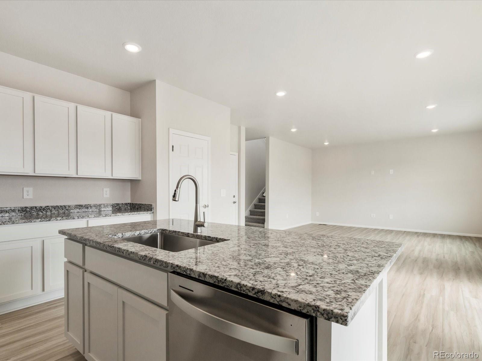 MLS Image #14 for 1022  odessa lake road,severance, Colorado