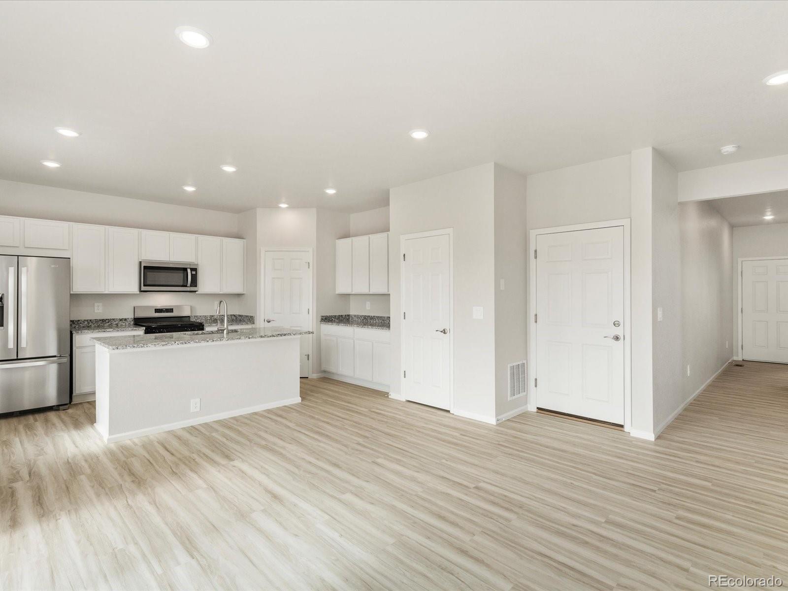 MLS Image #17 for 1022  odessa lake road,severance, Colorado