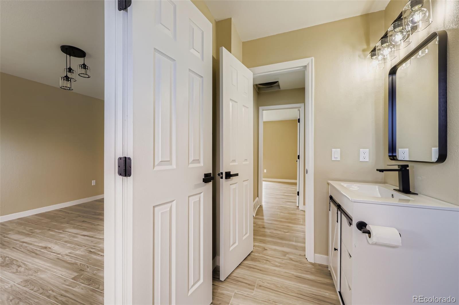 MLS Image #20 for 10014  clay street,denver, Colorado