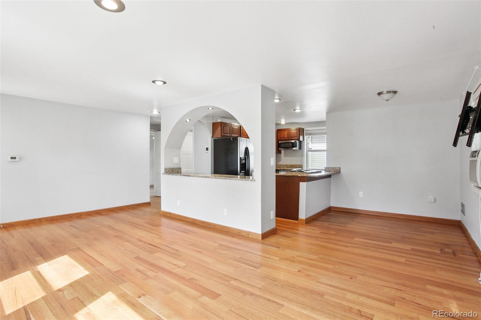 MLS Image #5 for 1690 s elizabeth street,denver, Colorado
