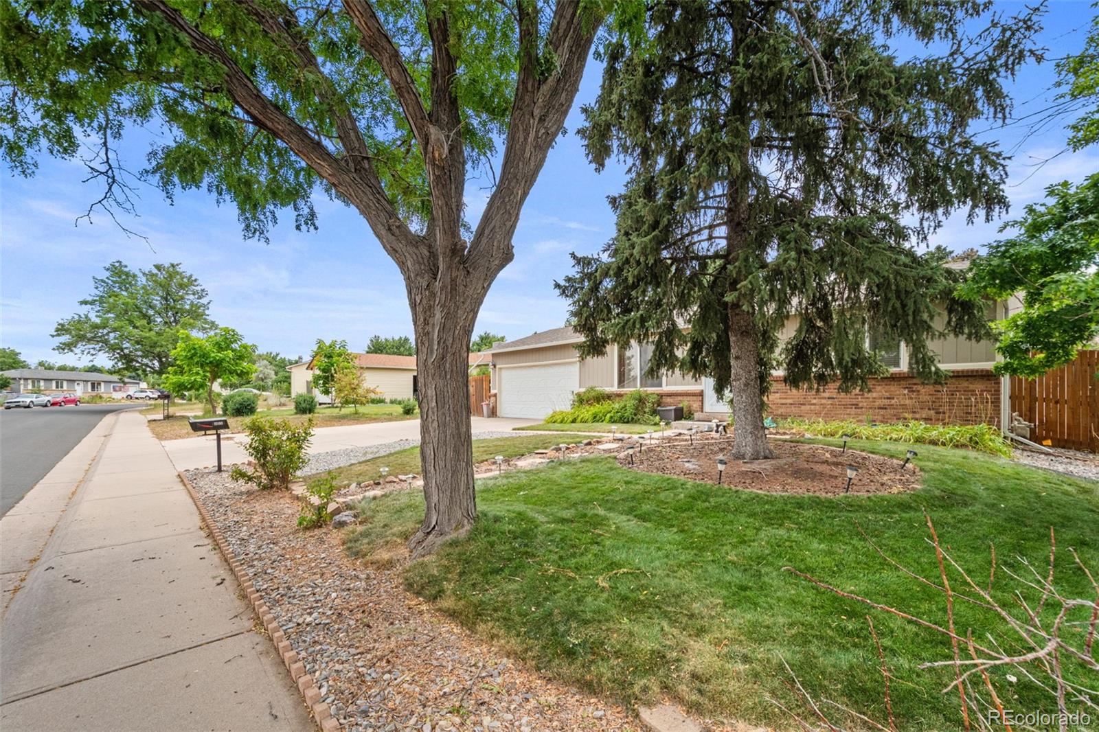 MLS Image #2 for 15190 e columbia drive,aurora, Colorado