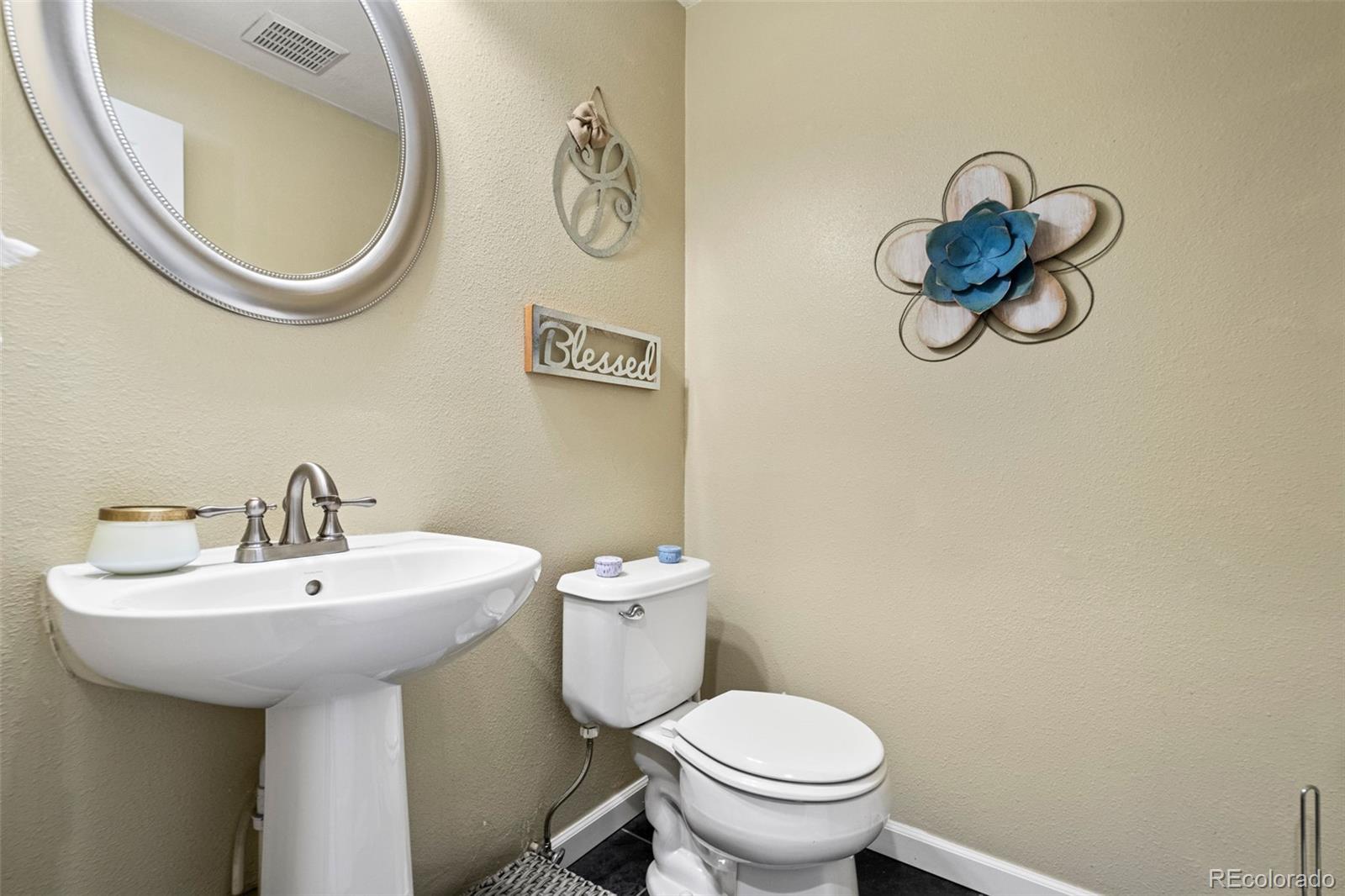 MLS Image #20 for 15190 e columbia drive,aurora, Colorado