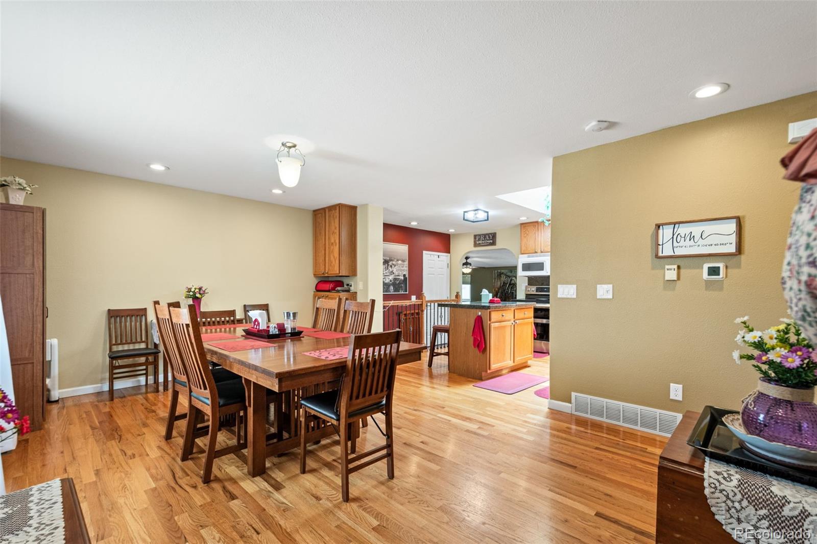 MLS Image #3 for 15190 e columbia drive,aurora, Colorado