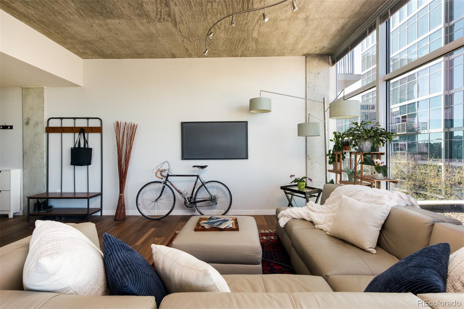 MLS Image #4 for 1700  bassett street,denver, Colorado