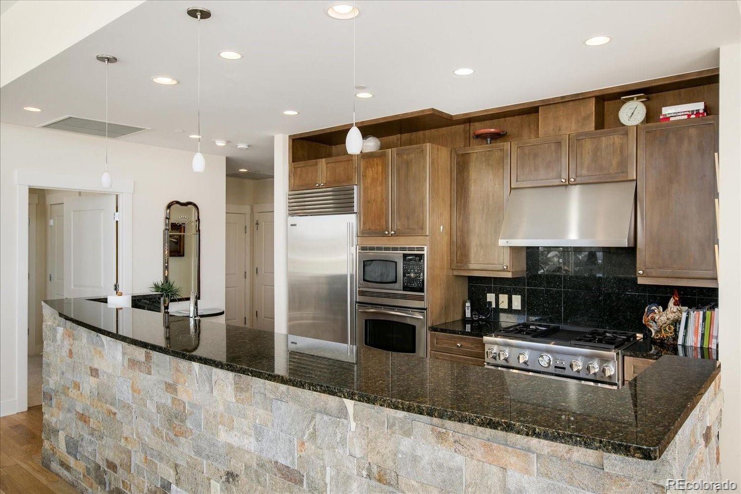 MLS Image #8 for 7220 w bonfils lane,lakewood, Colorado