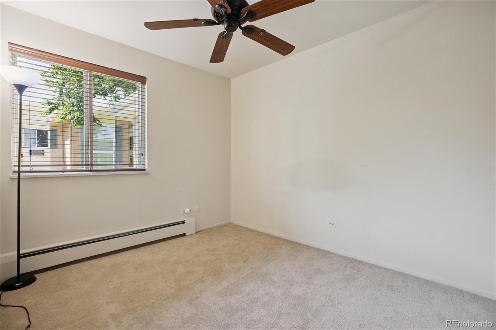 MLS Image #10 for 725 s clinton street,denver, Colorado
