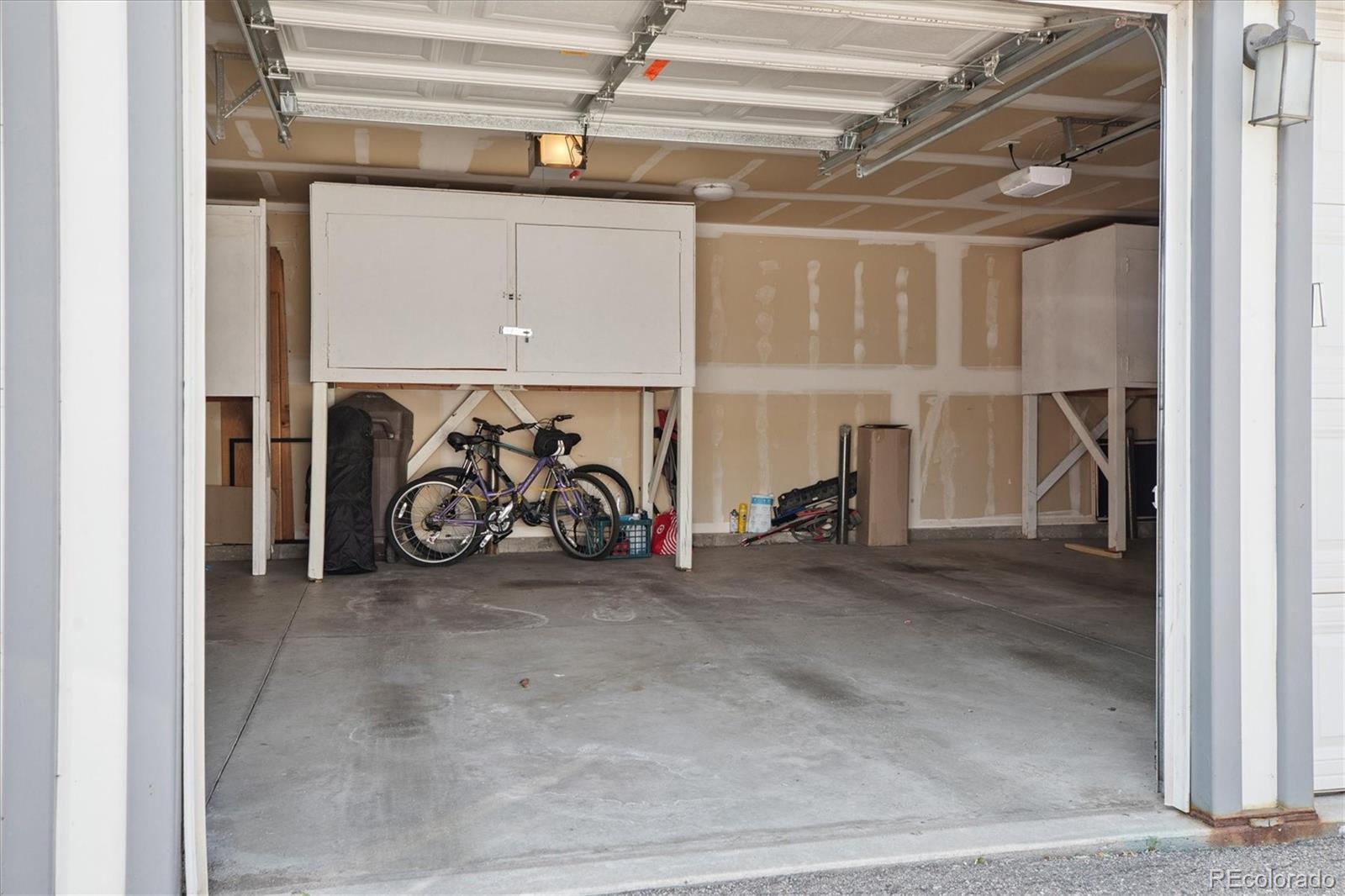 MLS Image #15 for 725 s clinton street,denver, Colorado