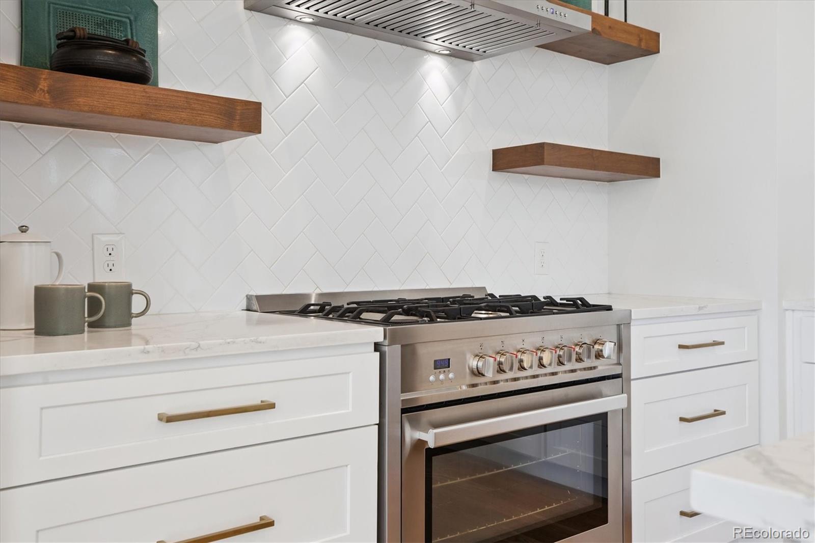 MLS Image #14 for 2243  harlan street,edgewater, Colorado