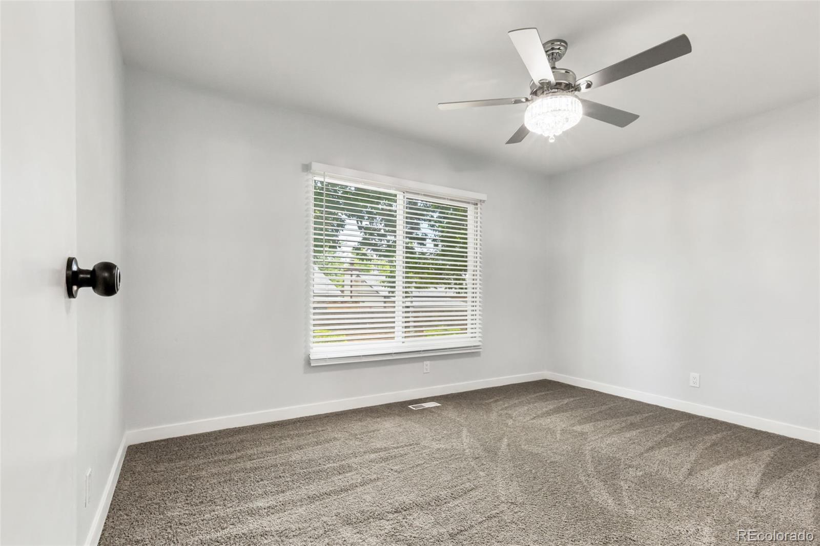 MLS Image #18 for 16055 e ithaca place,aurora, Colorado