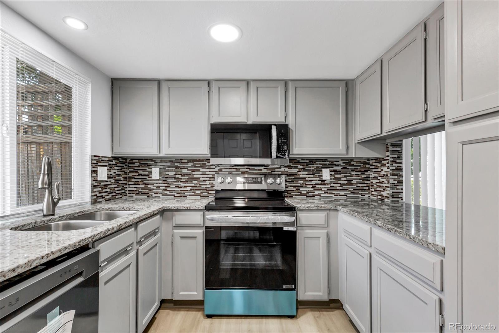 MLS Image #7 for 16055 e ithaca place,aurora, Colorado