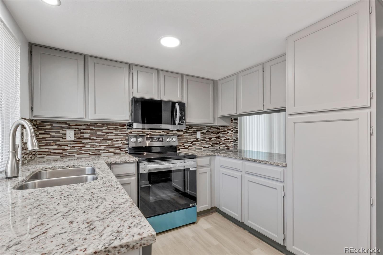 MLS Image #8 for 16055 e ithaca place,aurora, Colorado