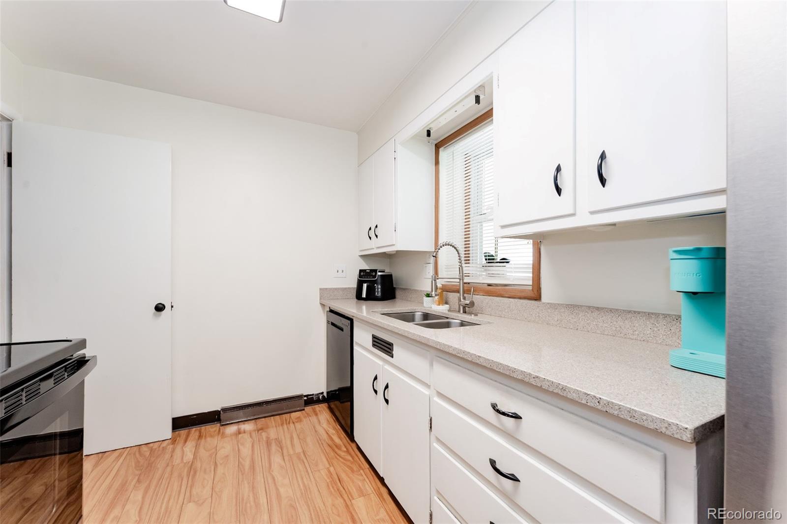 MLS Image #15 for 1532 s quitman street,denver, Colorado