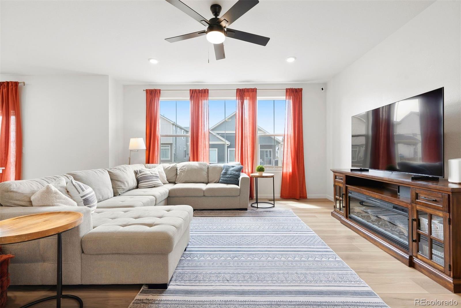 MLS Image #3 for 10925  norfolk court,commerce city, Colorado
