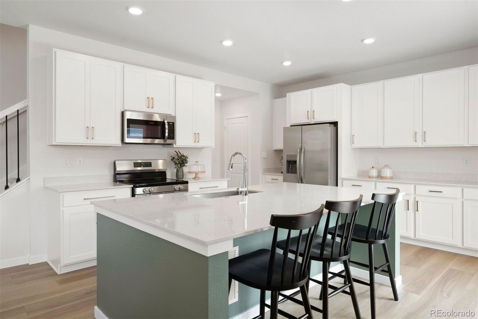 MLS Image #9 for 10925  norfolk court,commerce city, Colorado