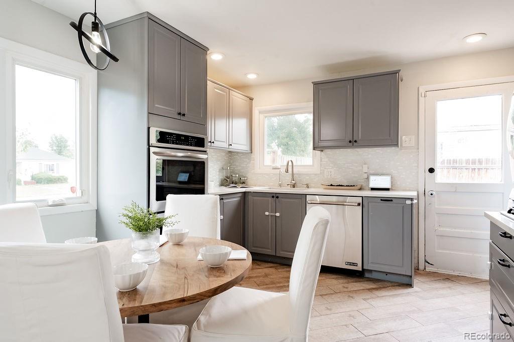 MLS Image #6 for 820  moline street,aurora, Colorado
