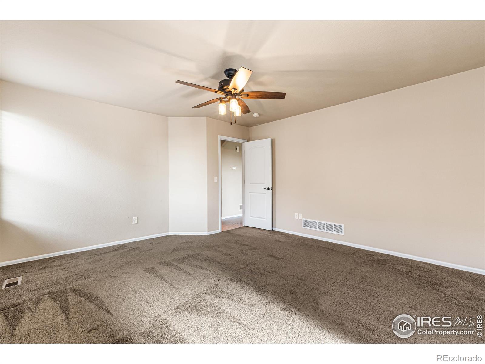 MLS Image #23 for 2051  grain bin drive,windsor, Colorado