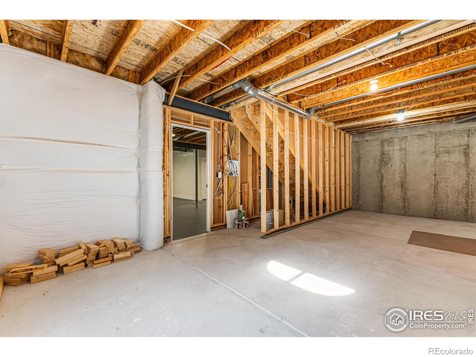 MLS Image #32 for 2051  grain bin drive,windsor, Colorado