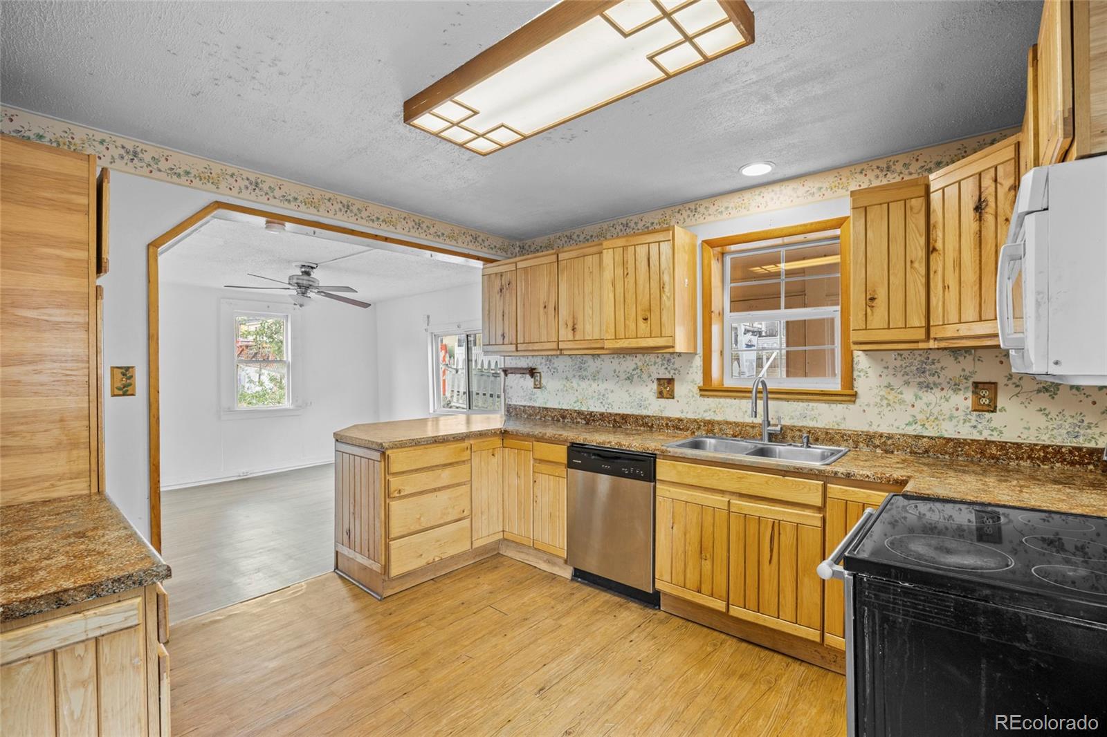 MLS Image #10 for 2007  virginia street,idaho springs, Colorado