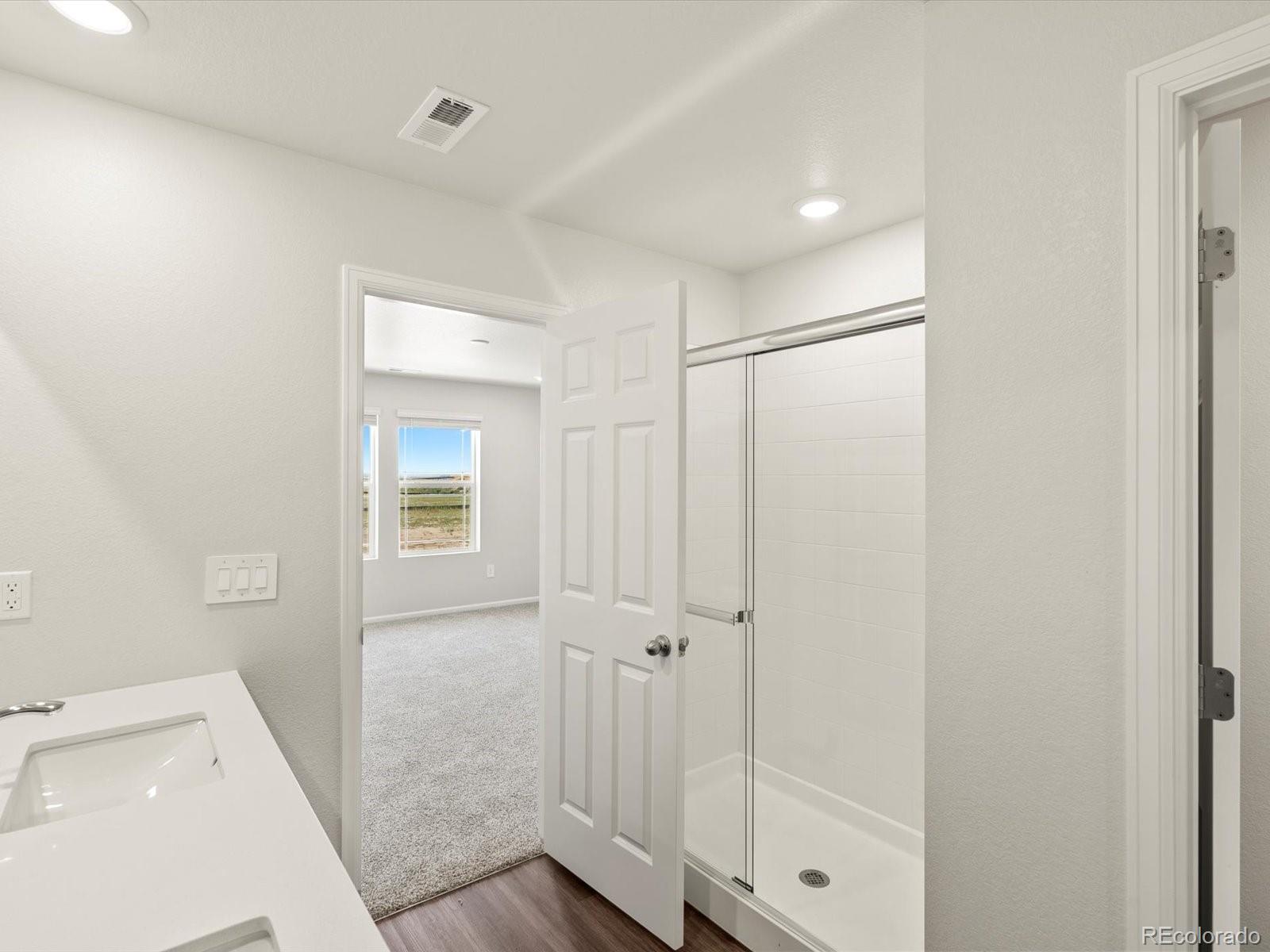 MLS Image #15 for 22430 e 8th place,aurora, Colorado