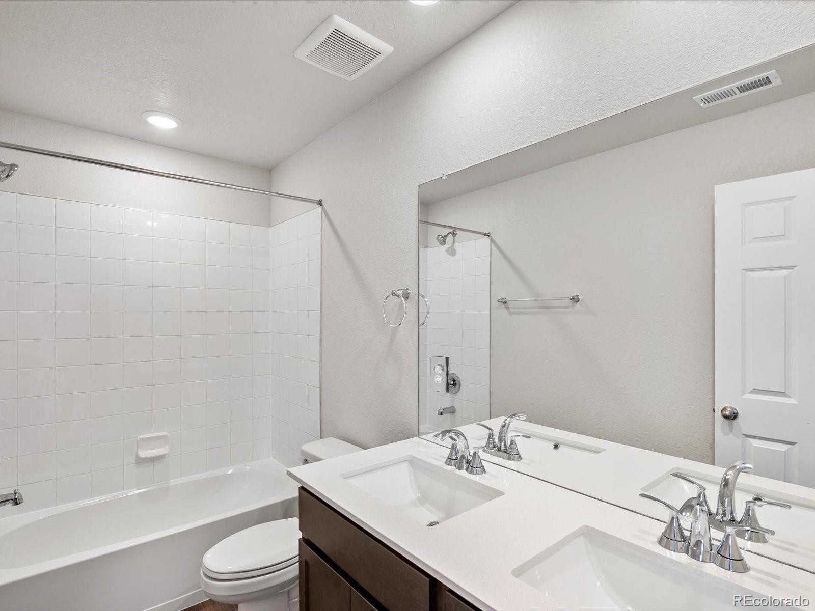 MLS Image #10 for 22460 e 8th avenue,aurora, Colorado