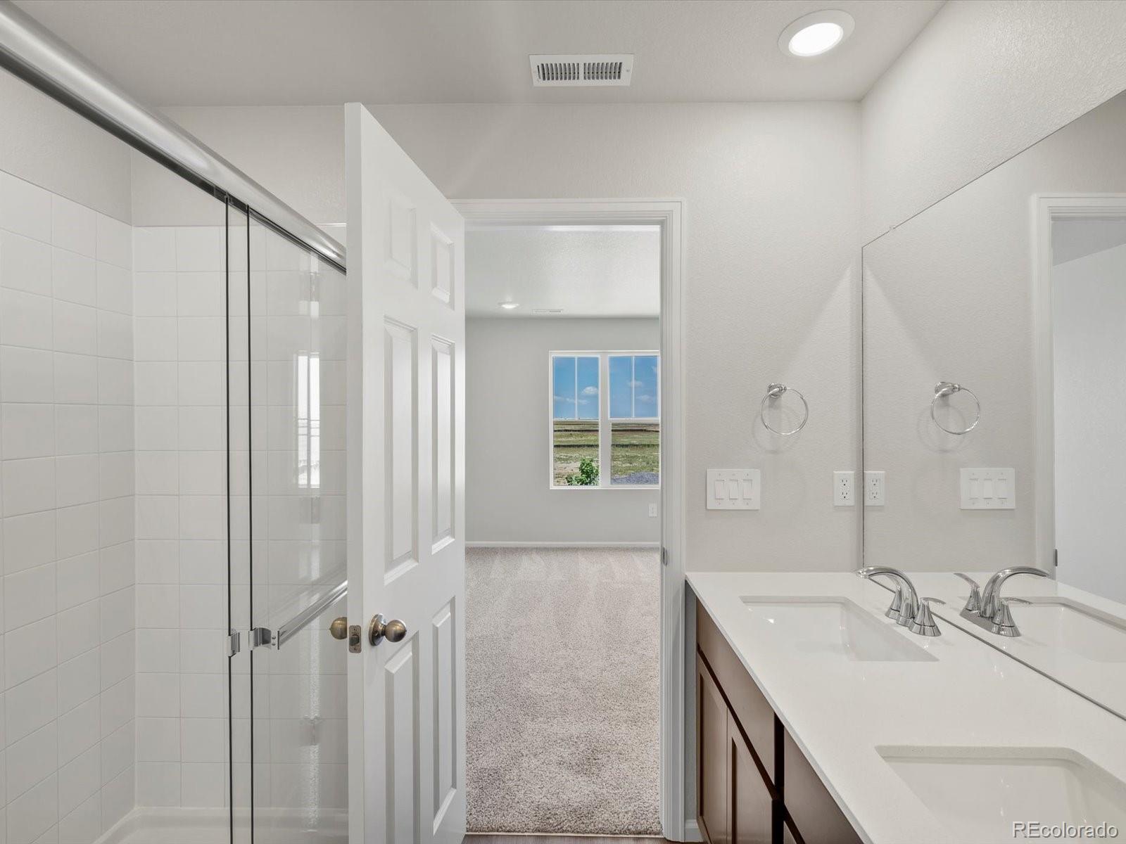 MLS Image #16 for 22460 e 8th avenue,aurora, Colorado