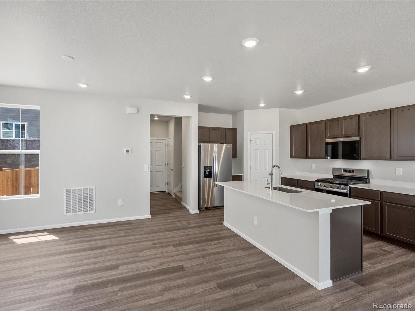 MLS Image #5 for 22460 e 8th avenue,aurora, Colorado