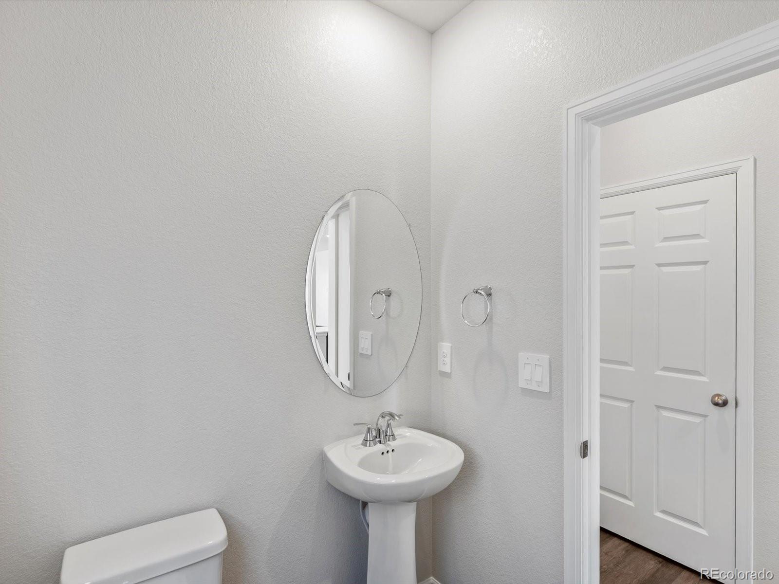 MLS Image #8 for 22460 e 8th avenue,aurora, Colorado