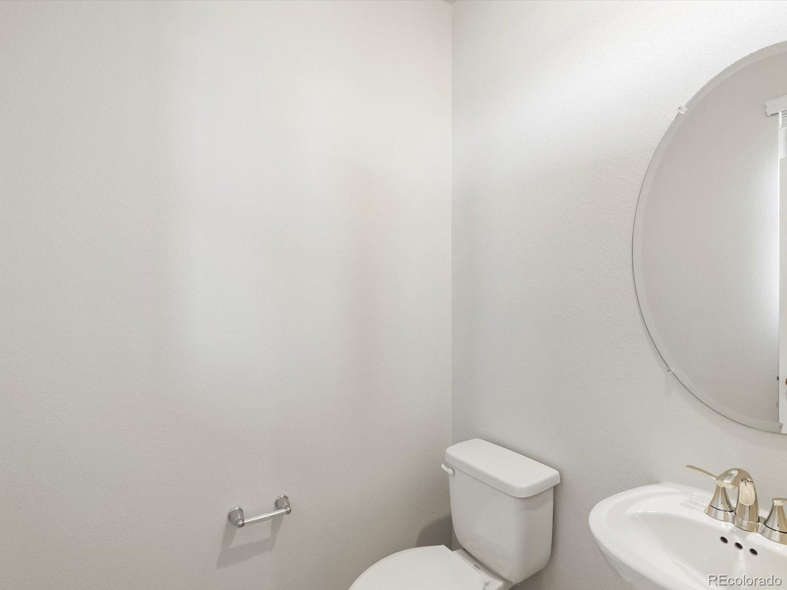 MLS Image #10 for 22410 e 8th avenue,aurora, Colorado