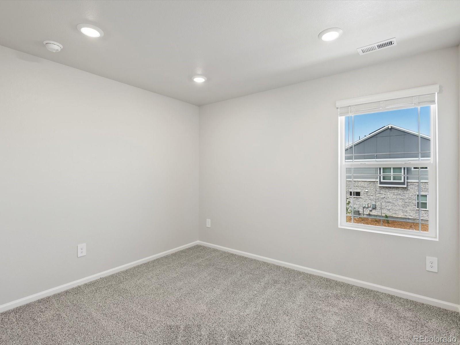 MLS Image #16 for 22410 e 8th avenue,aurora, Colorado