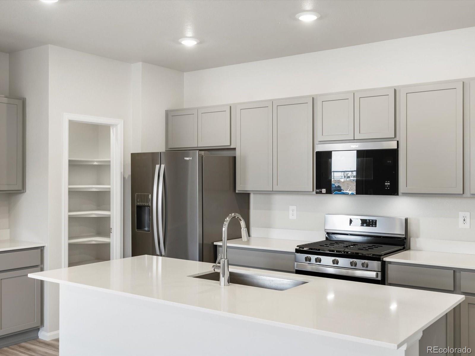 MLS Image #3 for 22410 e 8th avenue,aurora, Colorado