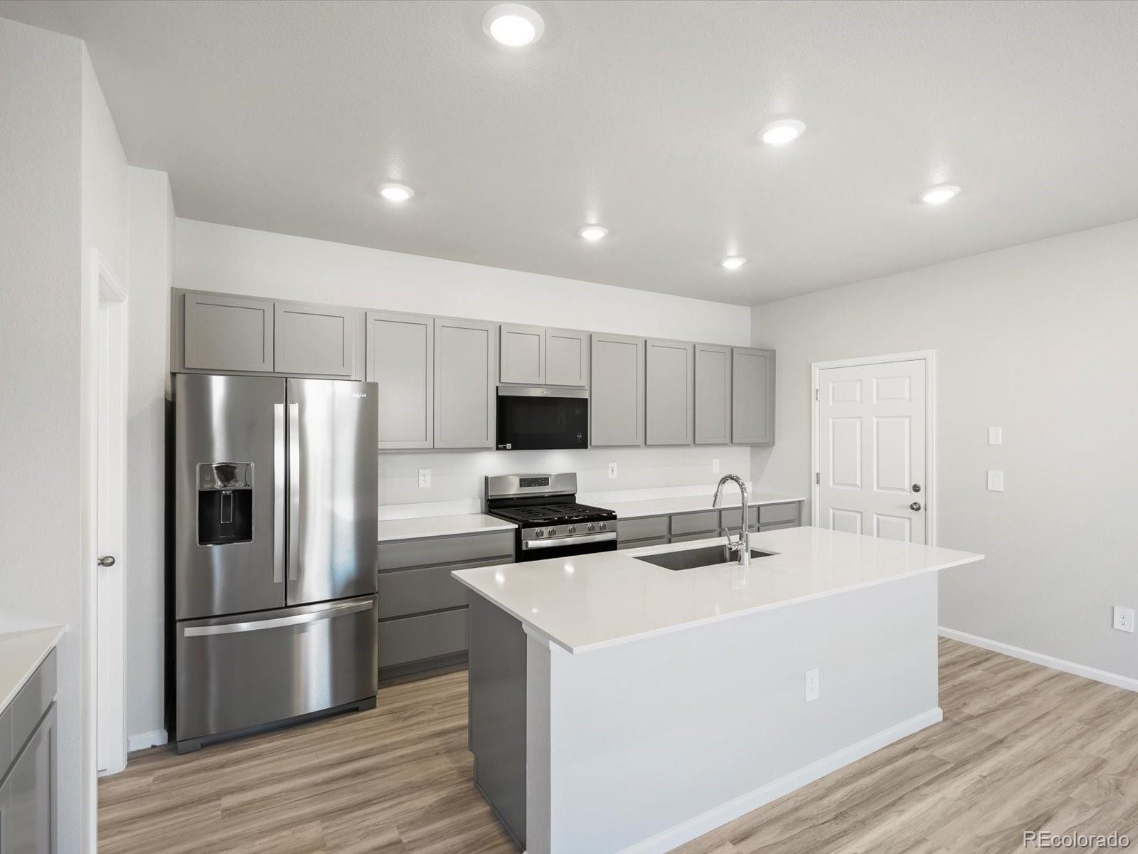 MLS Image #4 for 22410 e 8th avenue,aurora, Colorado