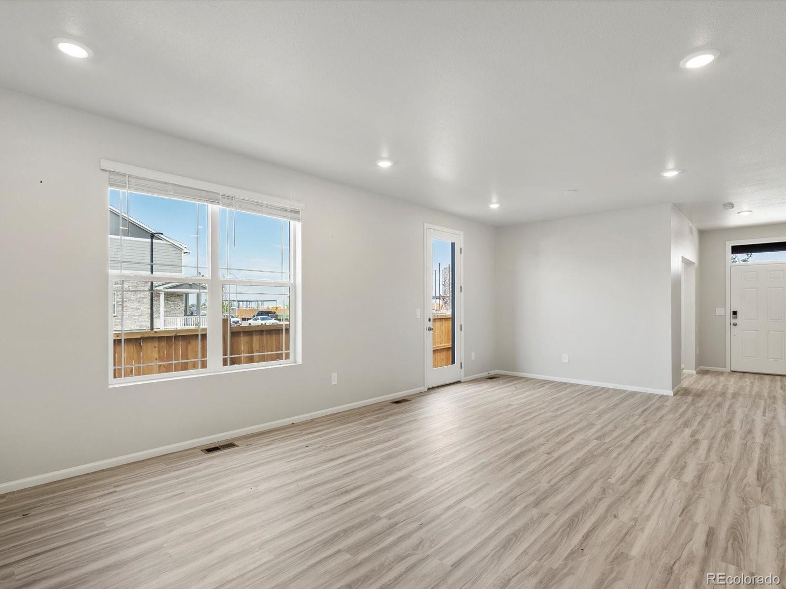MLS Image #6 for 22410 e 8th avenue,aurora, Colorado