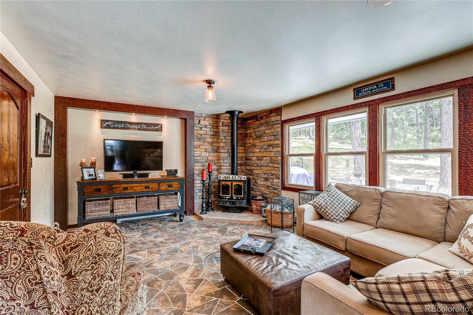 MLS Image #8 for 3278  estates circle,larkspur, Colorado