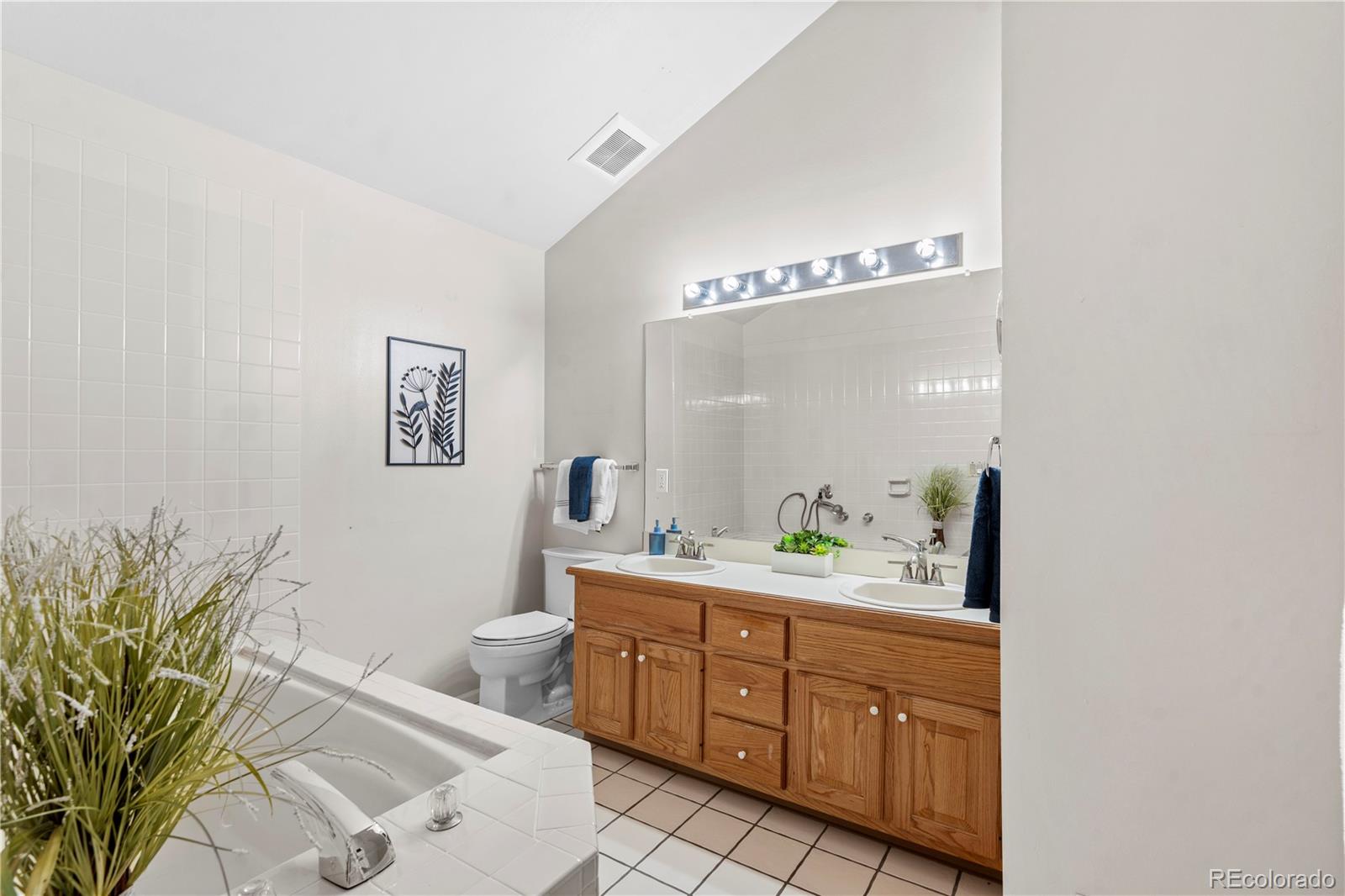MLS Image #25 for 275 s holly street,denver, Colorado