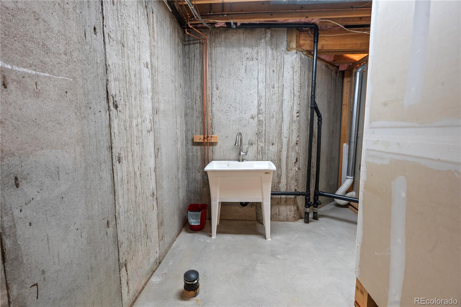 MLS Image #32 for 275 s holly street,denver, Colorado