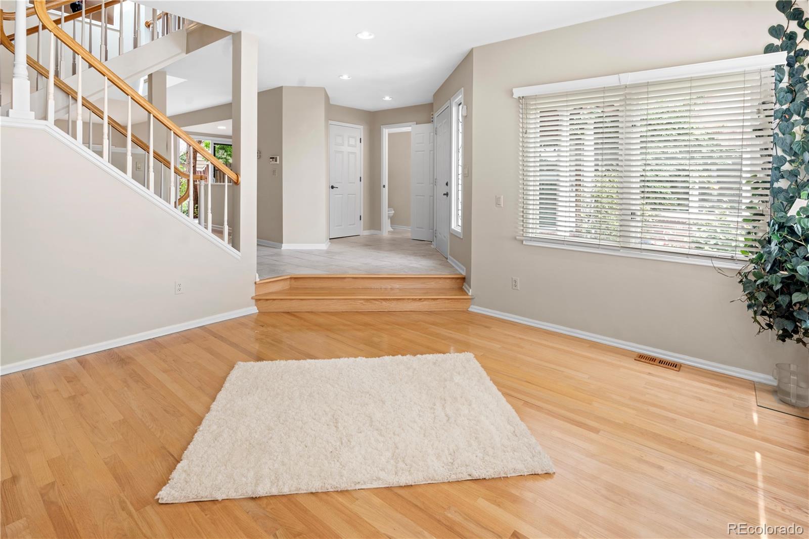 MLS Image #8 for 275 s holly street,denver, Colorado
