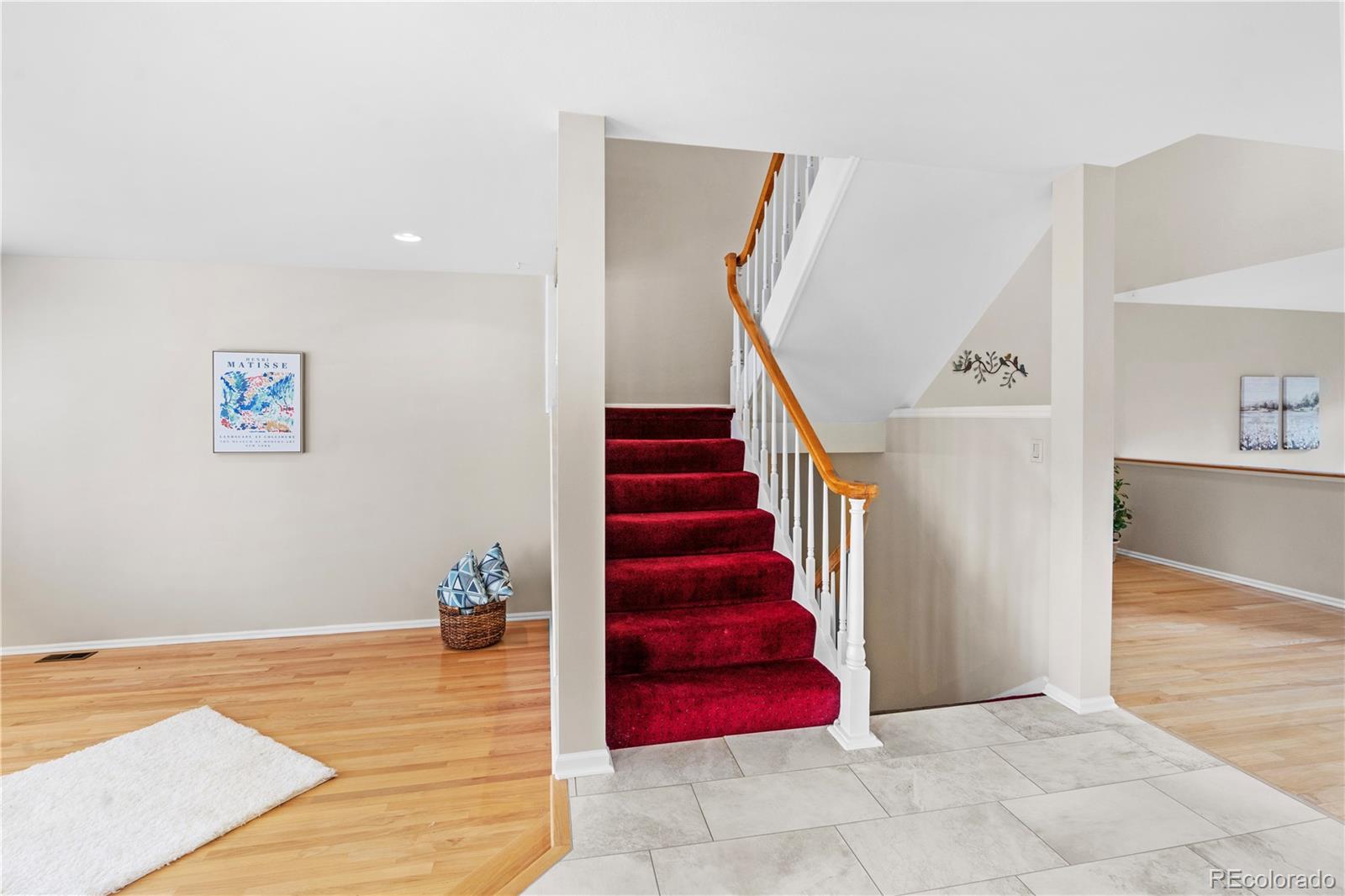 MLS Image #9 for 275 s holly street,denver, Colorado