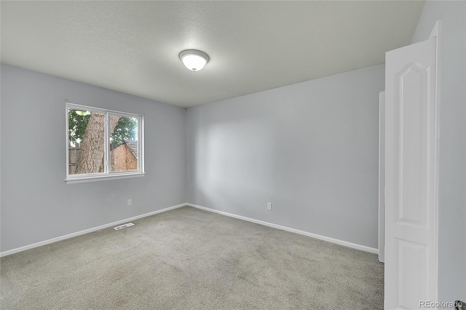 MLS Image #18 for 850 e 21st street,greeley, Colorado