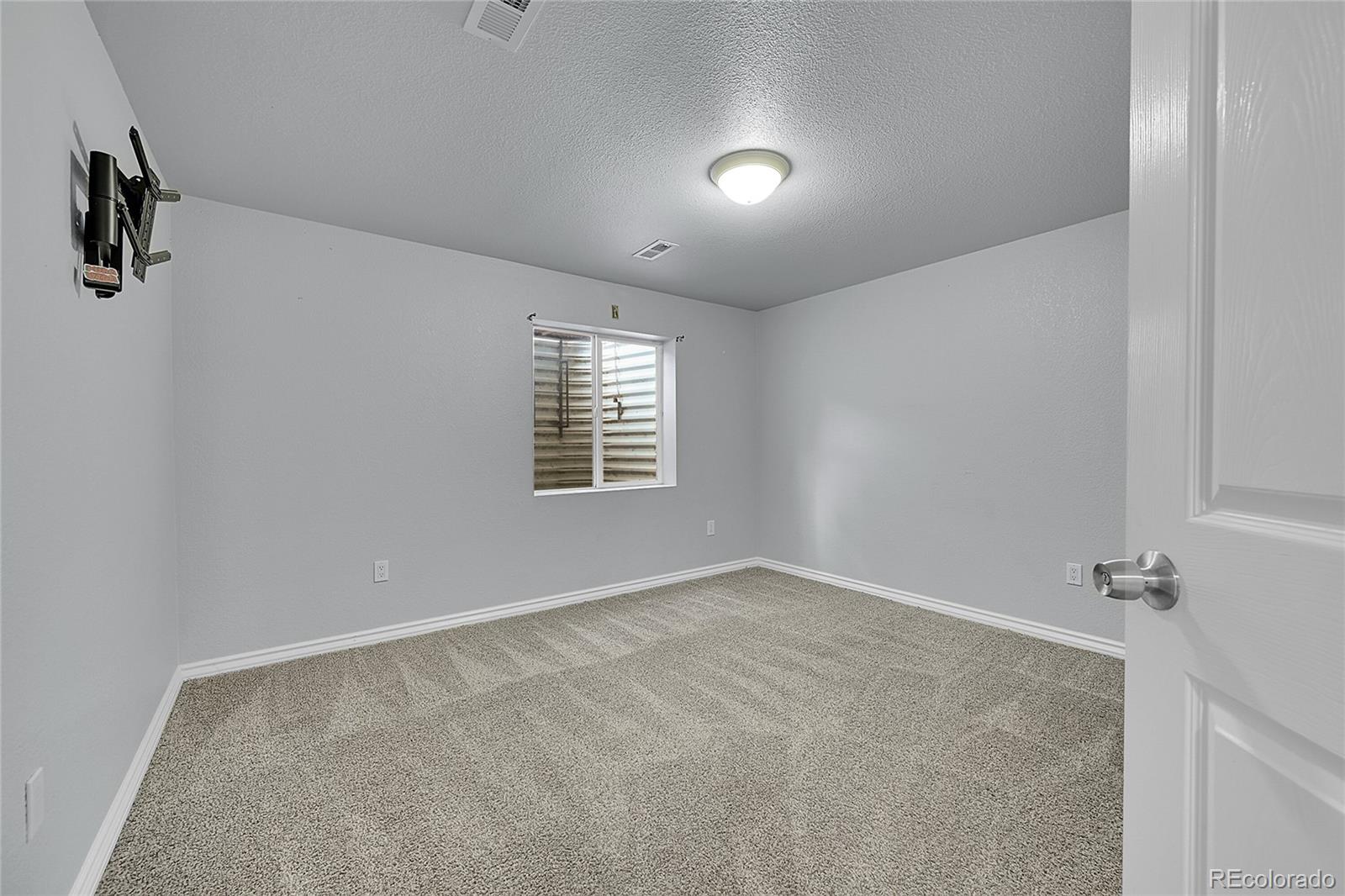 MLS Image #19 for 850 e 21st street,greeley, Colorado