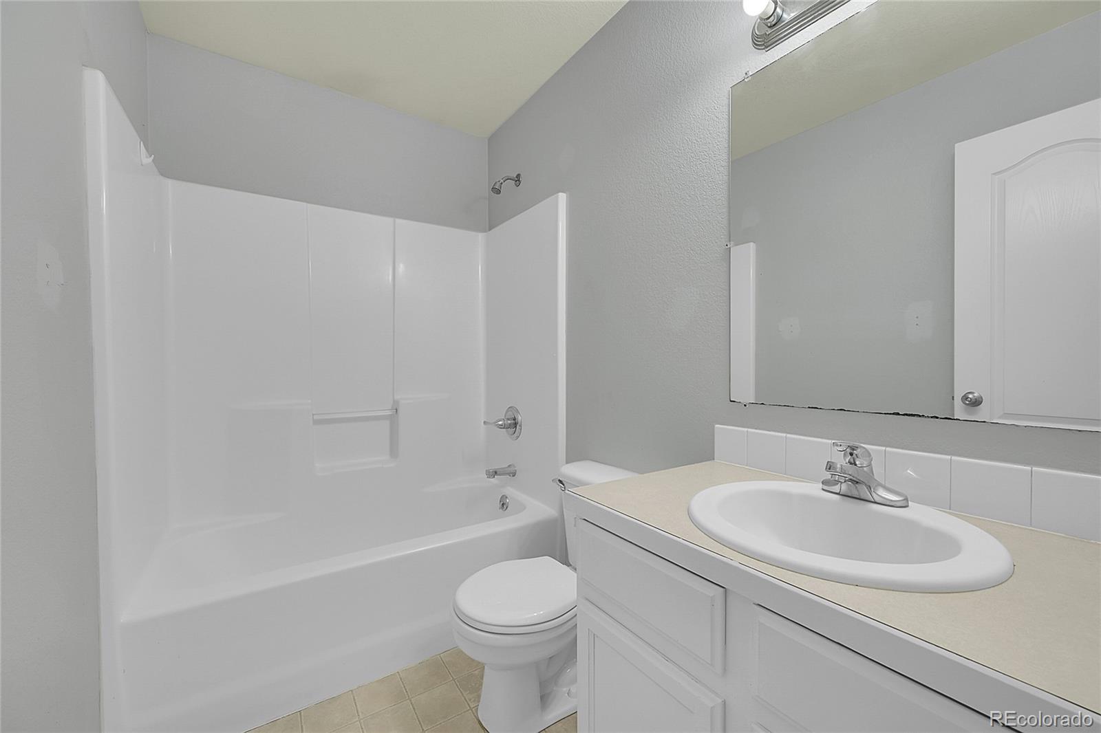MLS Image #9 for 850 e 21st street,greeley, Colorado