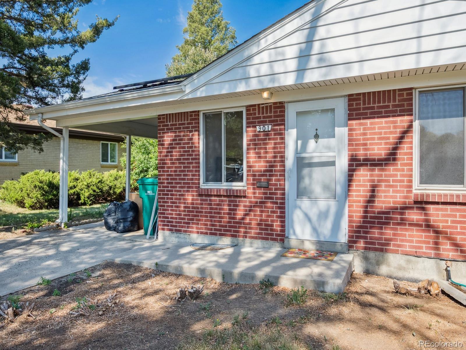 MLS Image #1 for 901  jamaica street,aurora, Colorado