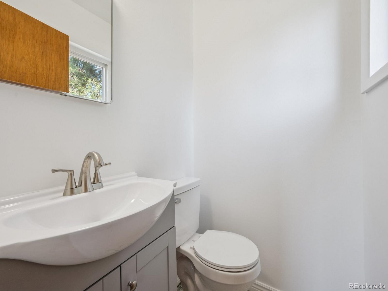 MLS Image #13 for 901  jamaica street,aurora, Colorado
