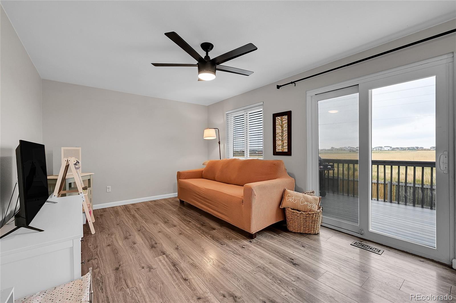 MLS Image #14 for 1060  centennial drive,bennett, Colorado