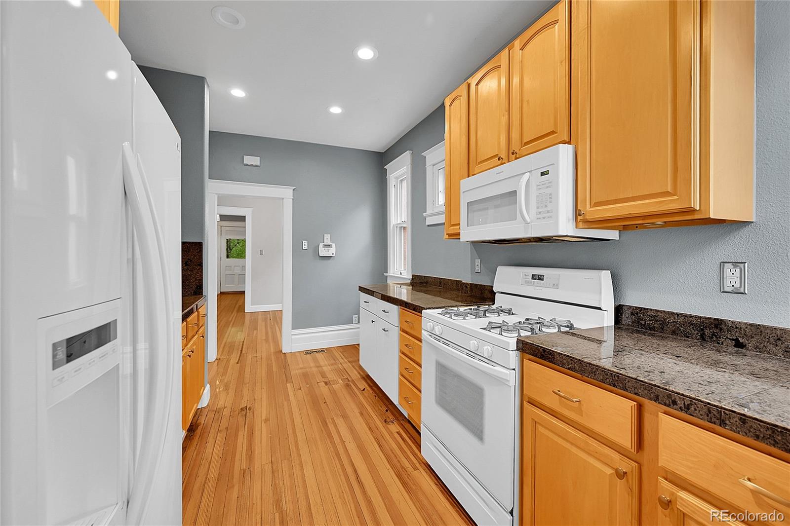 MLS Image #11 for 528 n marion street,denver, Colorado