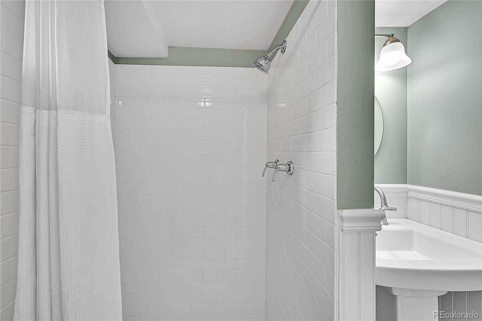 MLS Image #26 for 528 n marion street,denver, Colorado