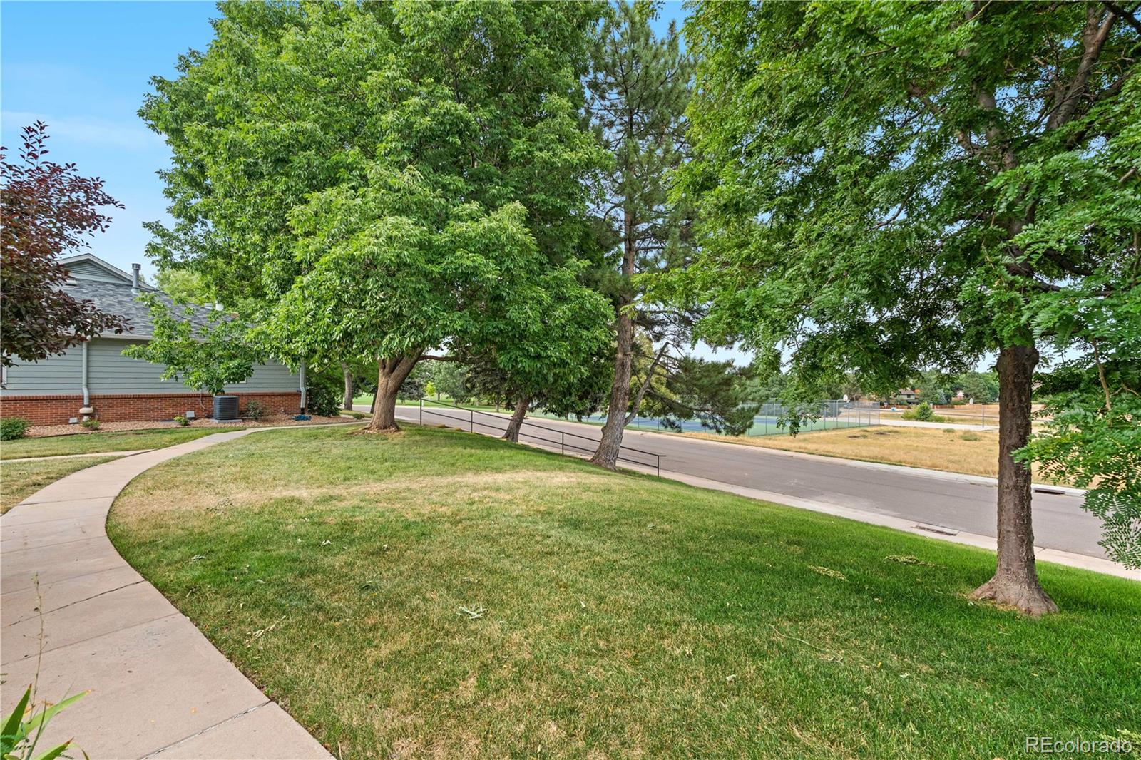 MLS Image #43 for 3187 e long circle,centennial, Colorado