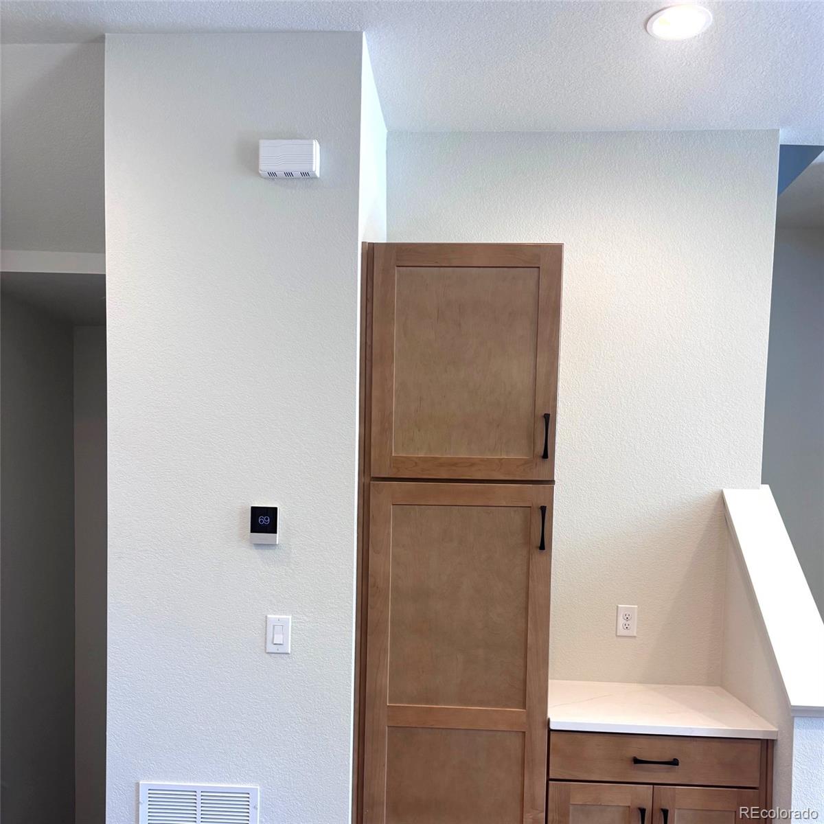 MLS Image #3 for 2867 s pancratia street,denver, Colorado